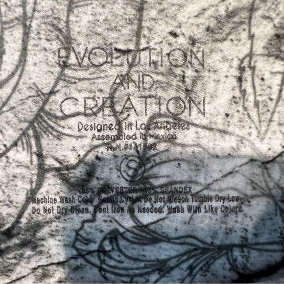 Evolution & Creation High Rise Marbled Capri Leggings S - Picture 3 of 3